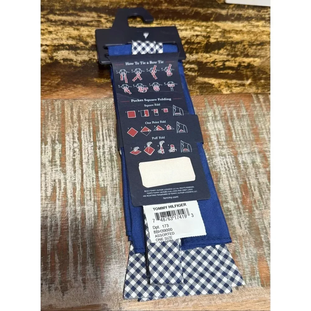 Tommy Hilfiger Bow Tie and Pocket Square Set - NEW Gingham